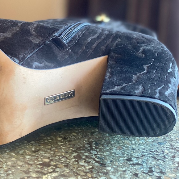 Boots - Picture 3 of 4